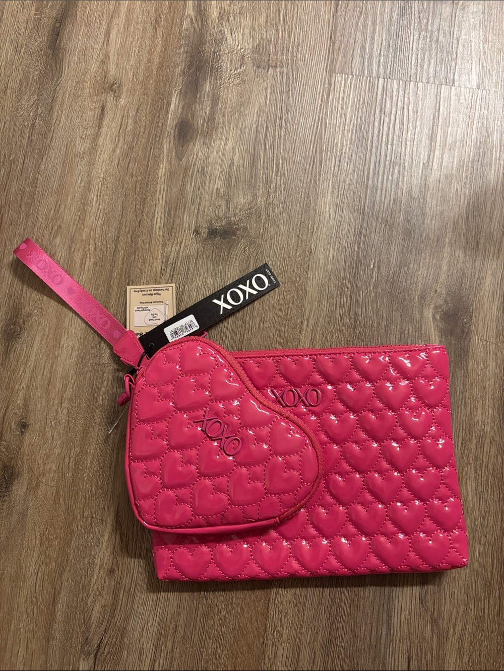 XOXO Hot Pink Quilted Heart Wristlet Set